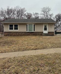 120 E 36th St, Des Moines, IA, 50317