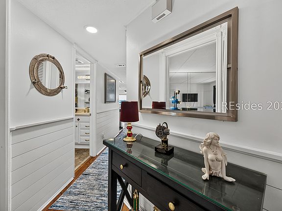 5th image of 100 HELMSMAN Way UNIT 212