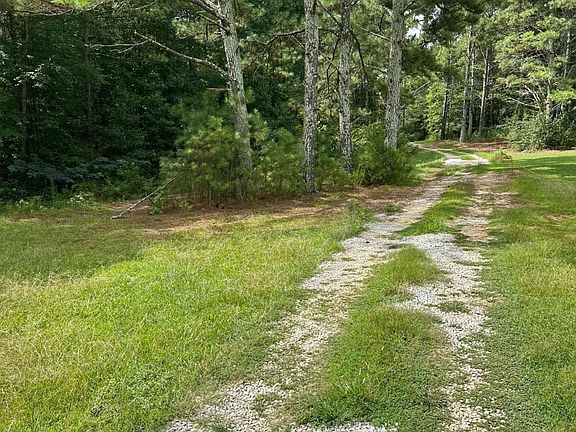 2nd image of 700 Barr Farm Rd