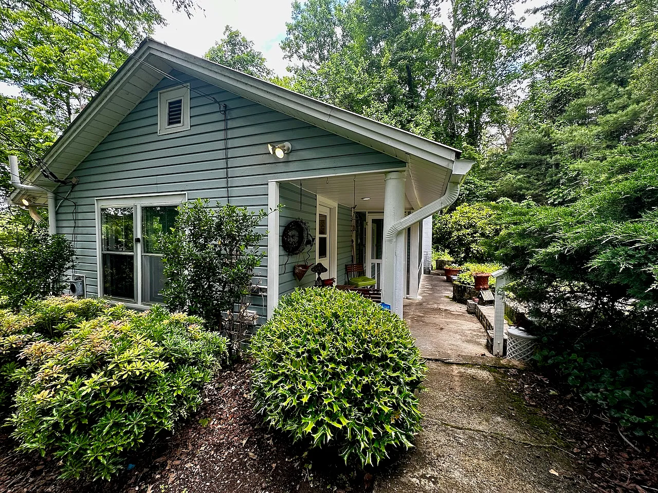Maybank Dr, Hendersonville — Photo 2