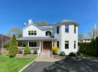 45 Crystal Beach Blvd, Moriches, NY 11955