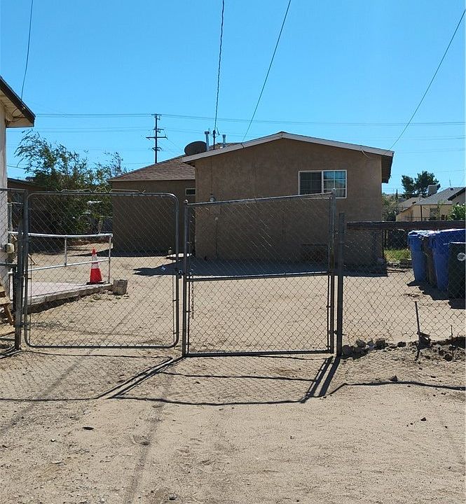 2nd image of 711 Nancy St #711