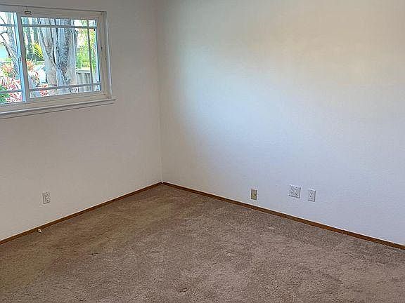3rd image of 31707 Longdale Dr