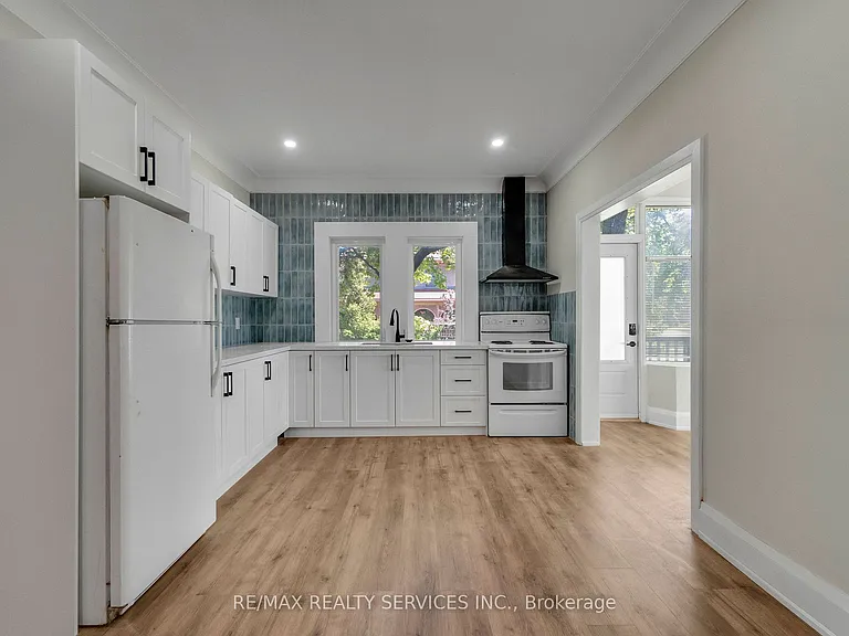 939 Beach Blvd #2 — Photo 8
