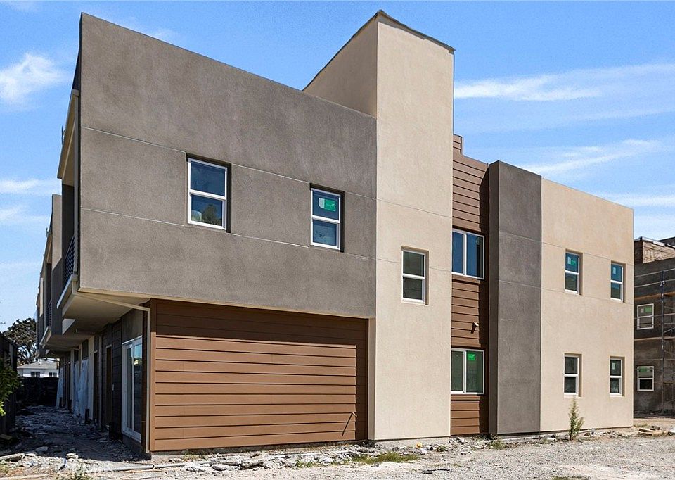1st image of 1018 W 223rd St #6