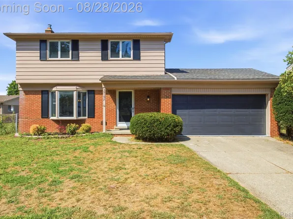 39192 Howell St, Livonia, MI 48154