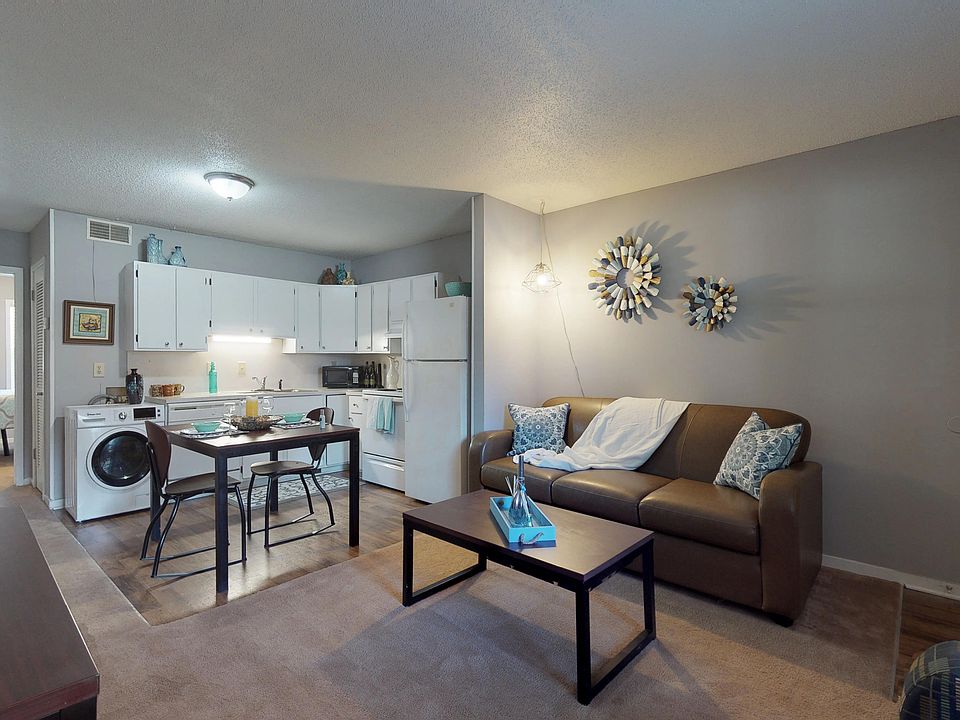 1st image of 301 E 12th St APT 4