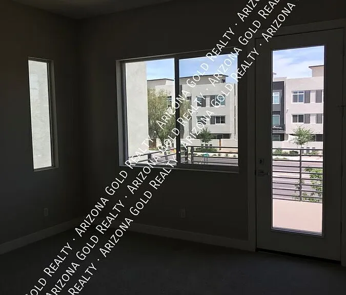 6814 E Orion Dr — Photo 14