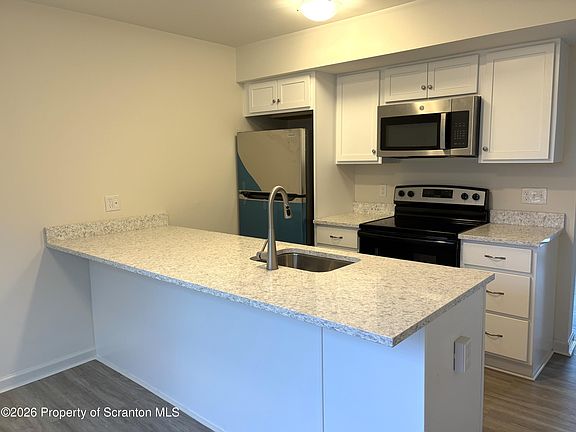 4th image of 1014 Wheeler Ave #1-8