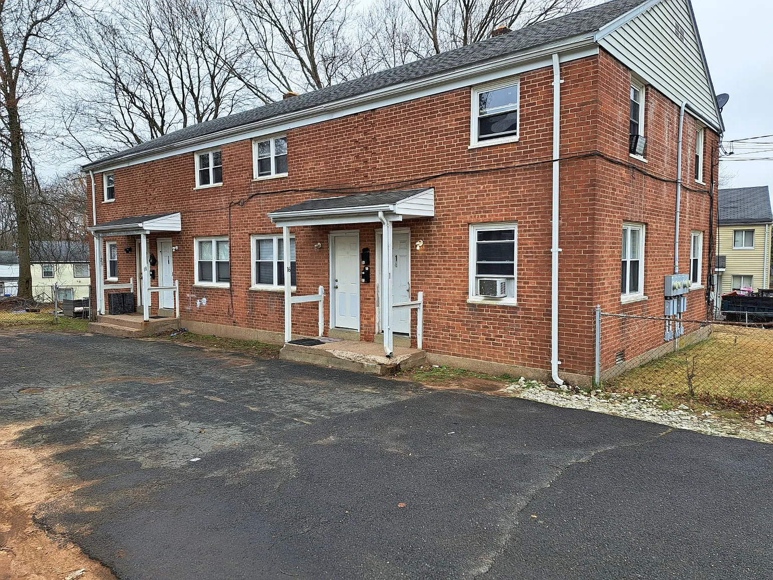 2 bed, 840 sqft, $1,600 — Photo 1