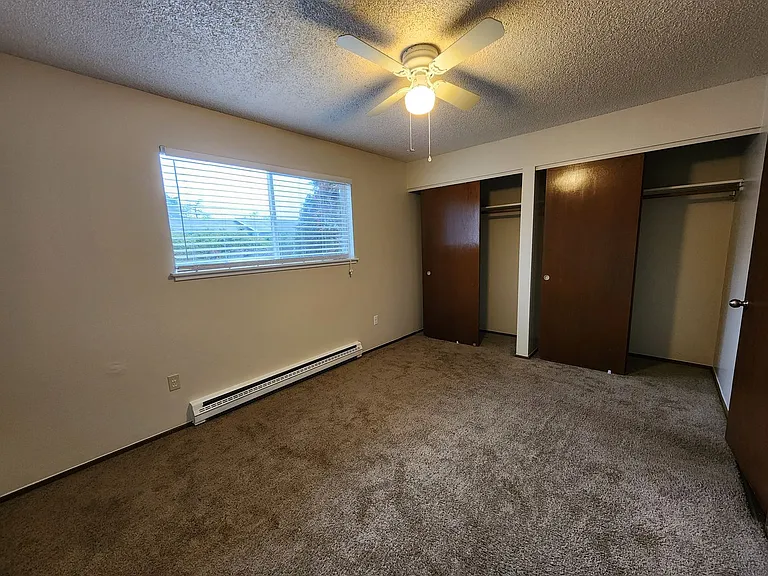 Alpha Park Apartments — Photo 21