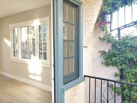 4th image of 4730 St Charles Pl #2351051