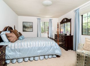 173 Chestnut St #1, Foxboro, MA 02035