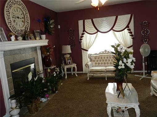 4th image of 10223 Webster Ave