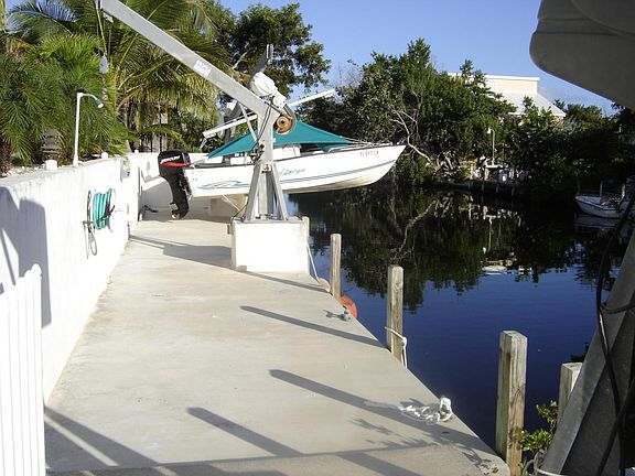 3rd image of 290 S Coconut Palm Blvd