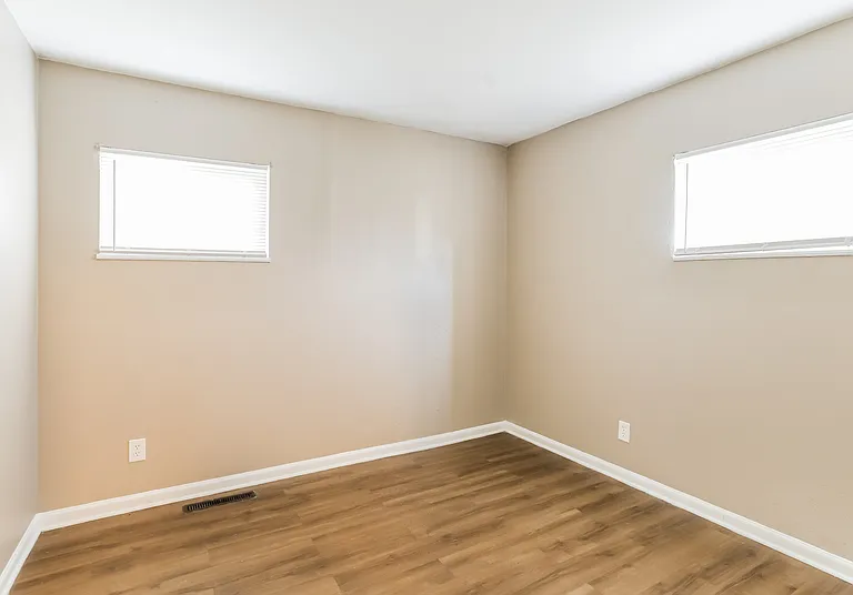 1344 Southfield Dr S — Photo 10