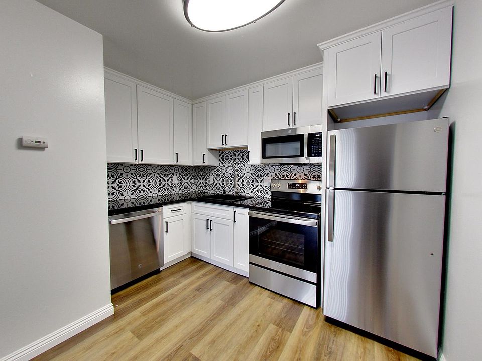 1st image of 14400 E 14th St APT 32
