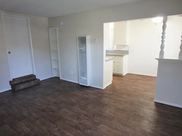 Applewood Apartments — Photo 73