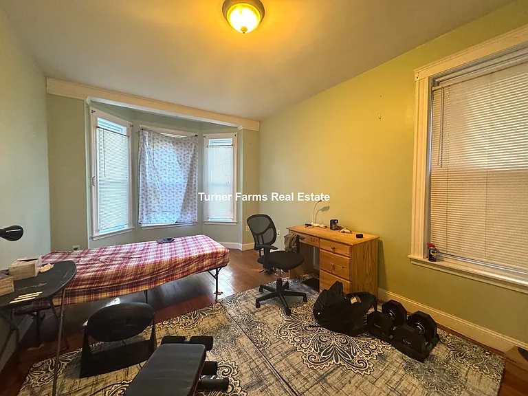 37 Hillside St #A — Photo 19