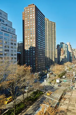 Rented by Corcoran | media 28