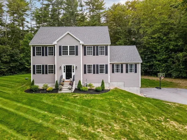 35 Mammoth Rd, Londonderry, NH 03053