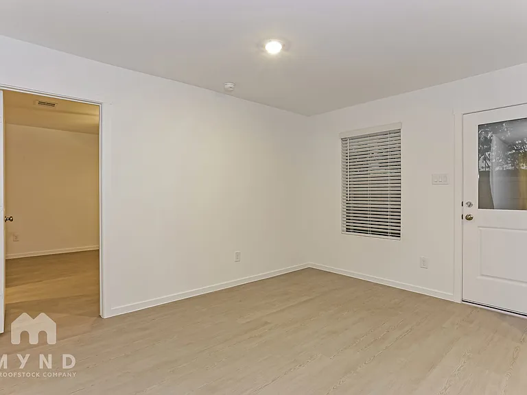 2704 River Knoll Ln — Photo 10