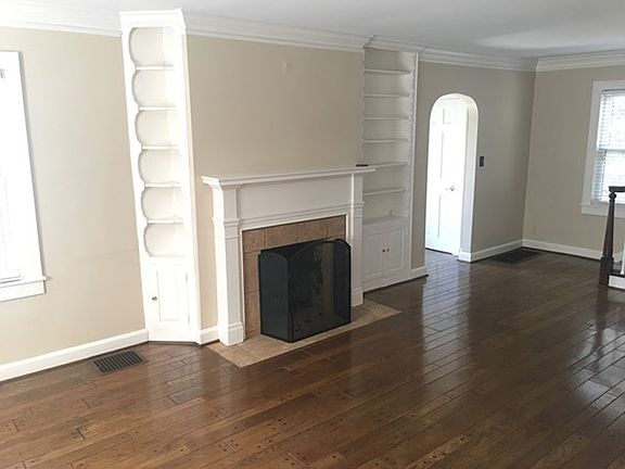 5th image of 1901 McCreary Ave