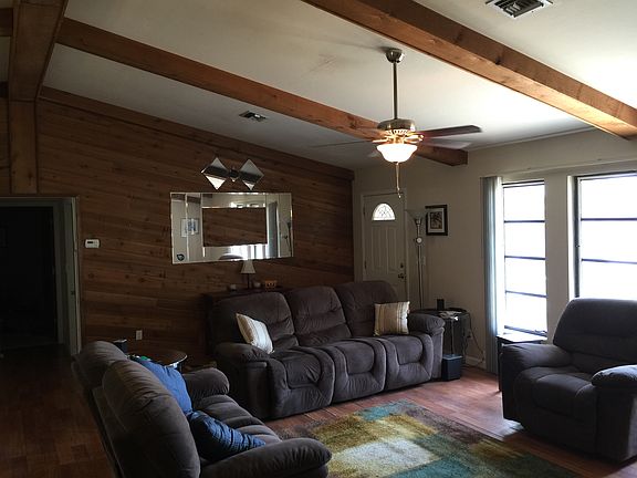 2nd image of 1213 NE 10th Ln