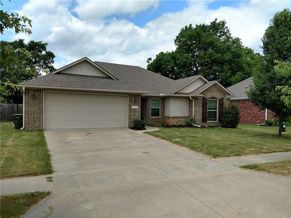 1st image of 1401 Blue Willow Ave