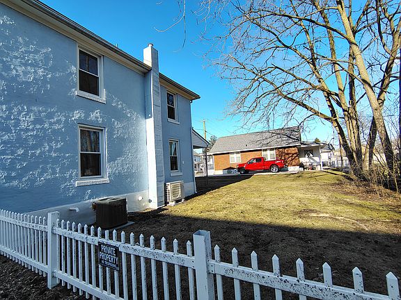 Back yard - shared with 1st floor tenant