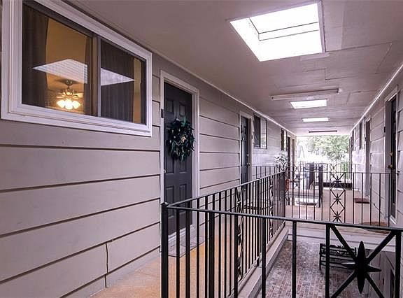2nd image of 816 Nashville Ave APT L