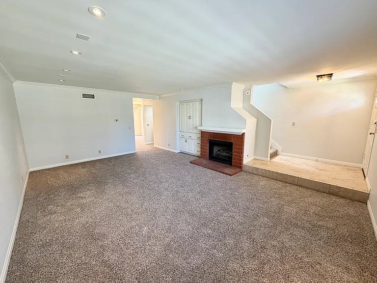 319 Spinnaker Way — Photo 3