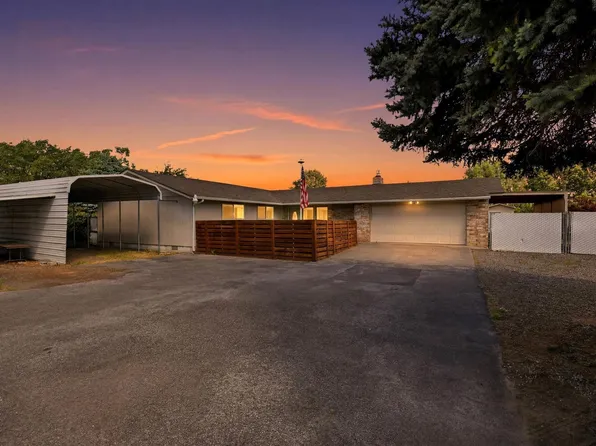 5013 W Sylvester St, Pasco, WA 99301