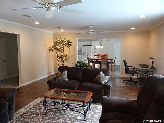 5th image of 3622 NW 39th Pl