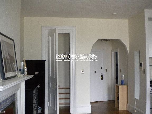 312 Beacon St. #5 Boston - Back Bay Unit Photo 5 (2)