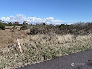 2nd image of 436 Portal Loop S
