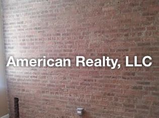 820 E 44th St, Chicago, IL 60653