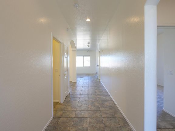 4th image of 43418 W Bunker Dr