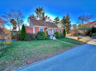 4 Martin St, Buzzards Bay, MA 02532