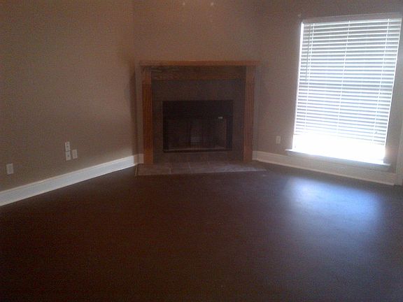2nd image of 37551 Southwood Village Ave