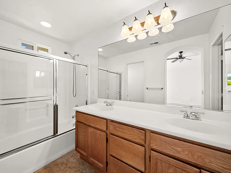 812 Mahogany St — Photo 26