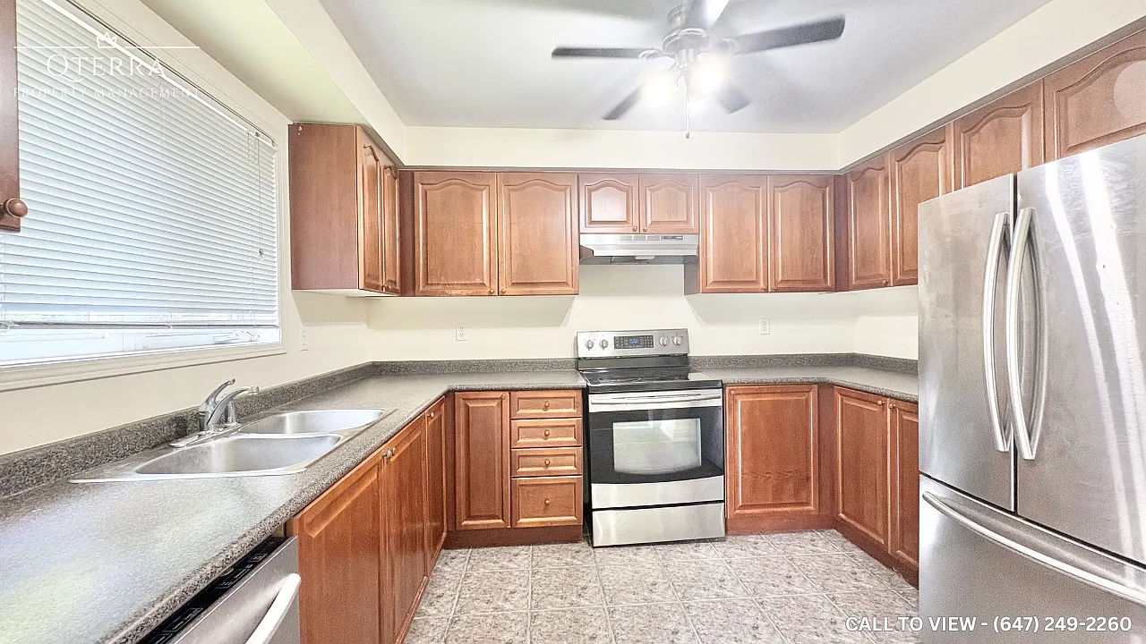 3 bed, 2.5 bath, 1800 sqft, $2,795 — Photo 2
