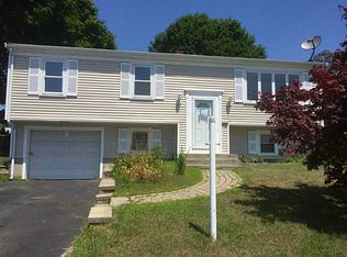 21 San Juan Dr, Bristol, RI 02809