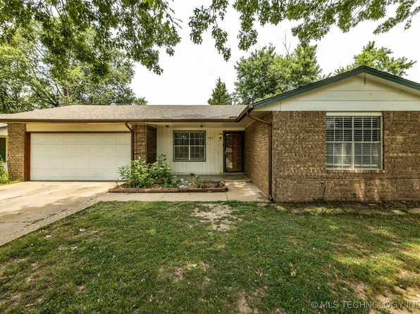 11419 E 31st Pl, Tulsa, OK 74146