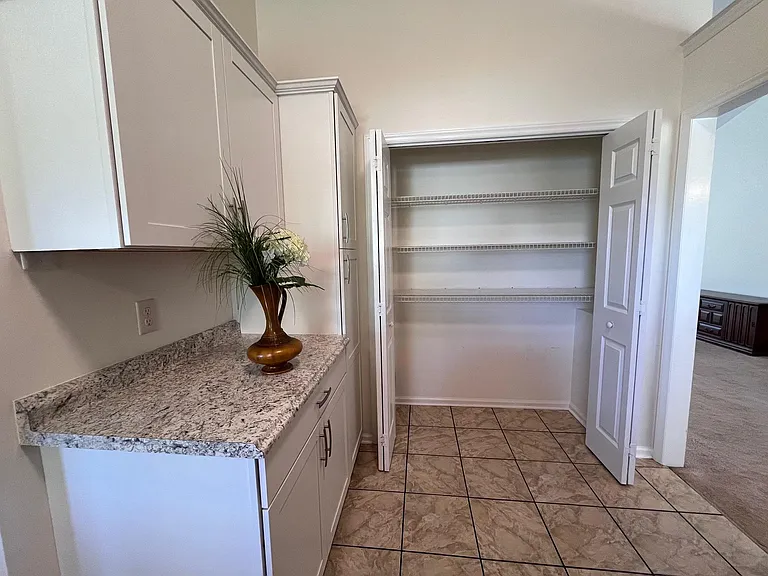 2753 Joyce Ct — Photo 13