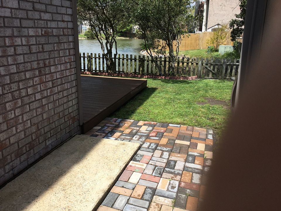 1st image of 741 S Lake Cir