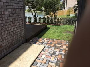 741 S Lake Cir, Chesapeake, VA 23322