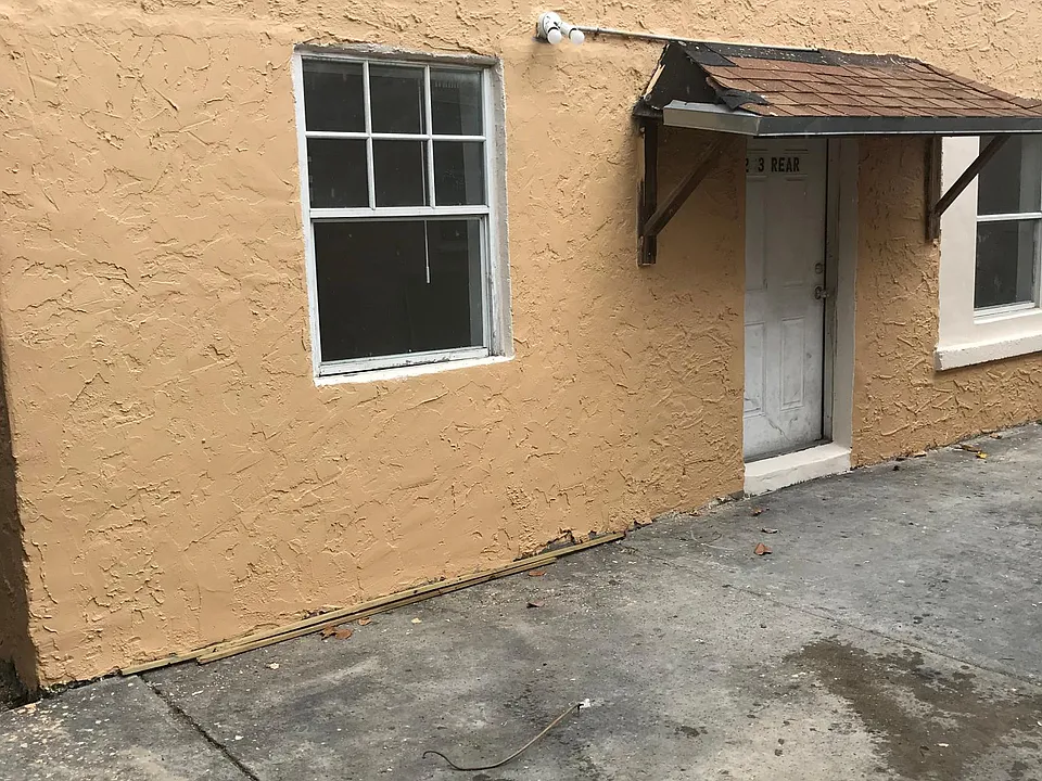 1283 NW 53rd St #REAR