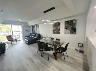 10770 NW 66th St APT 203, Doral, FL 33178
