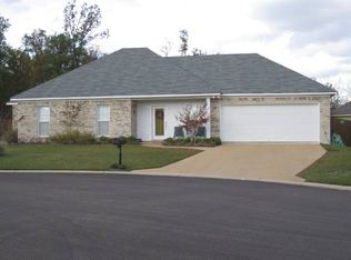 308 Pinecone Cv, Brandon, MS 39047